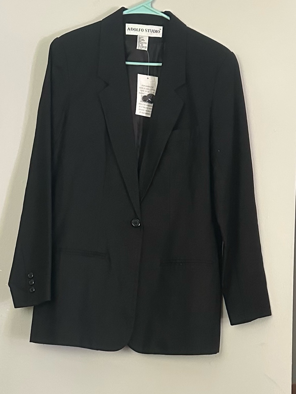 Adolfo Studio Black Single-Button Notch Lapel Blazer